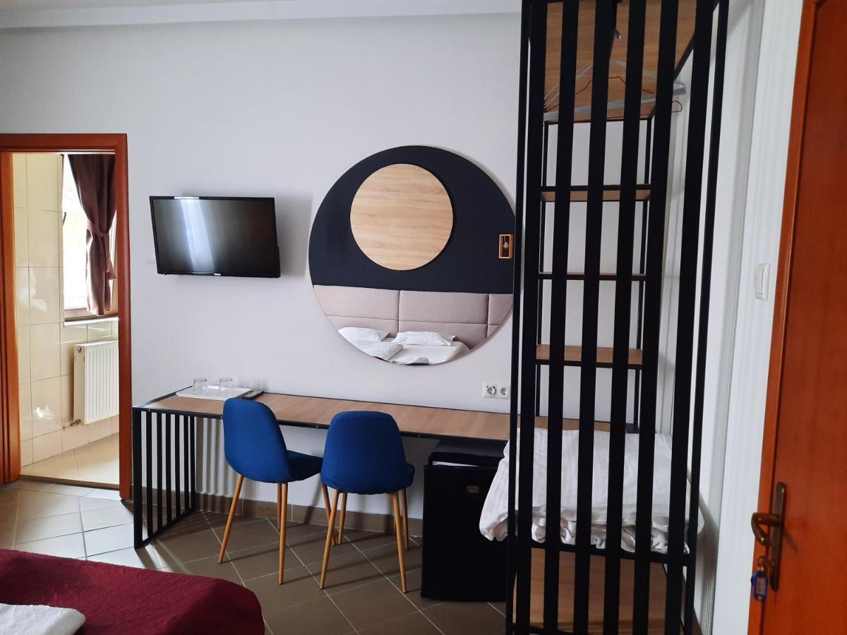Pension Recidency Oradea Extérieur photo