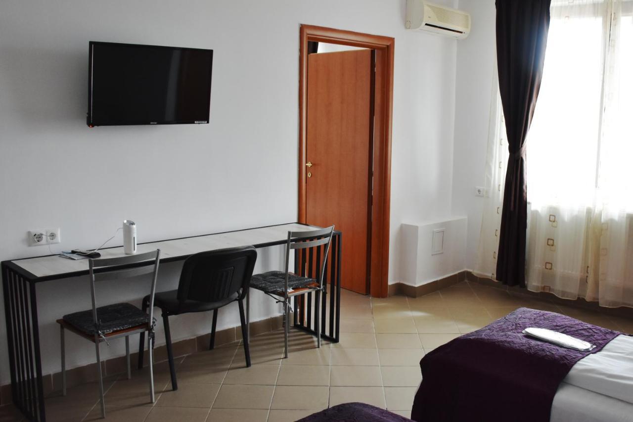 Pension Recidency Oradea Extérieur photo