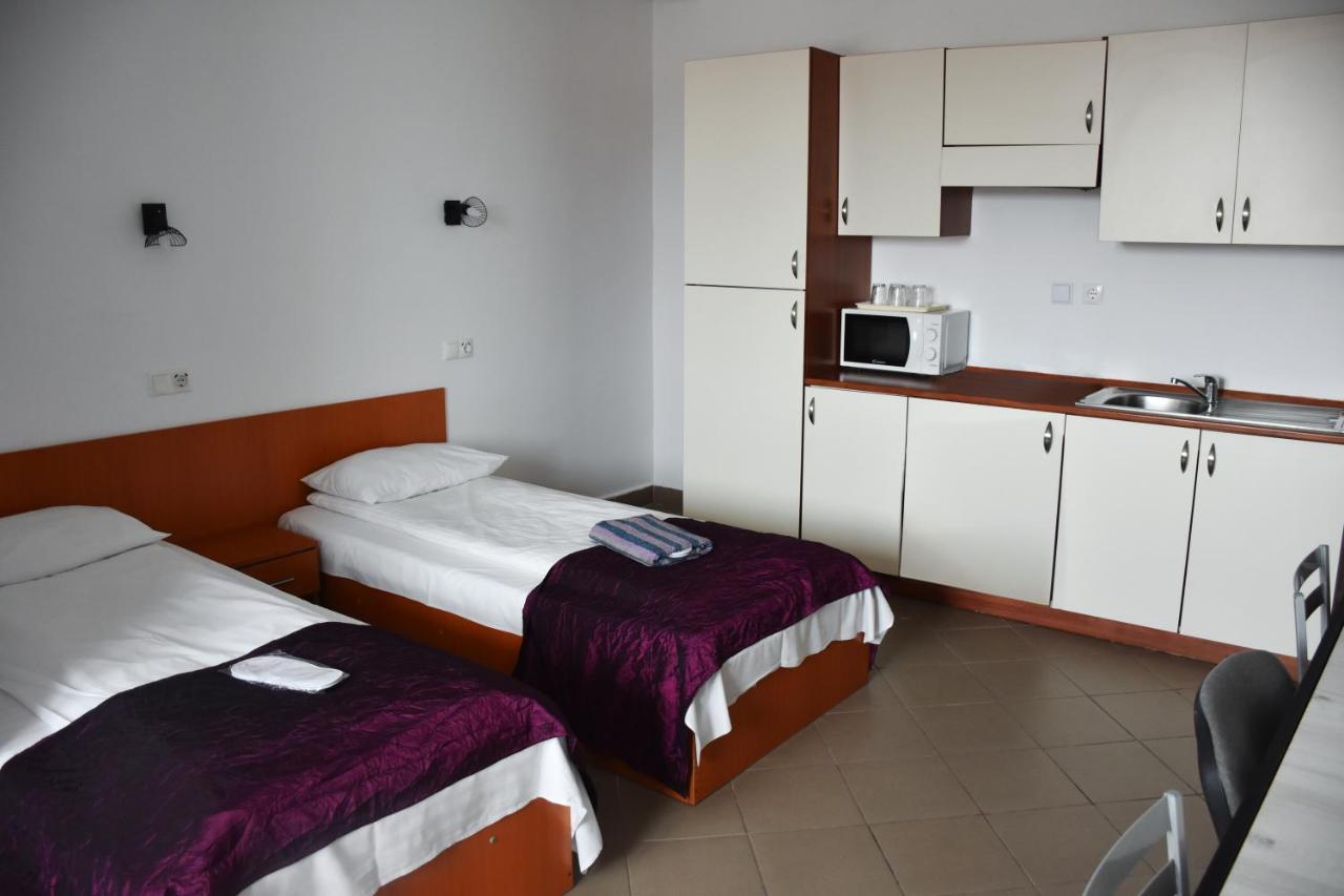 Pension Recidency Oradea Extérieur photo